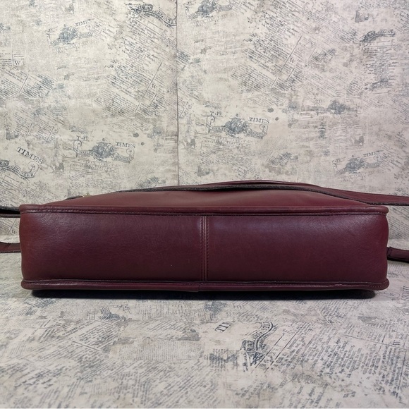 COACH Vintage Lexington Brief No. 015-2041 Made in the United States - Picture 5 of 16